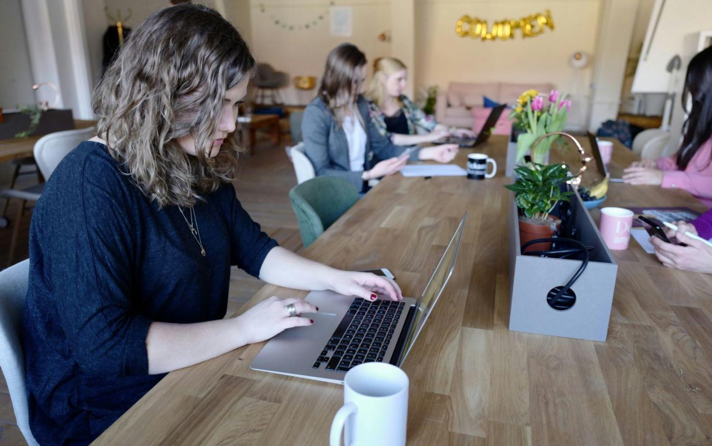 Startup-Team bei der Strategieplanung